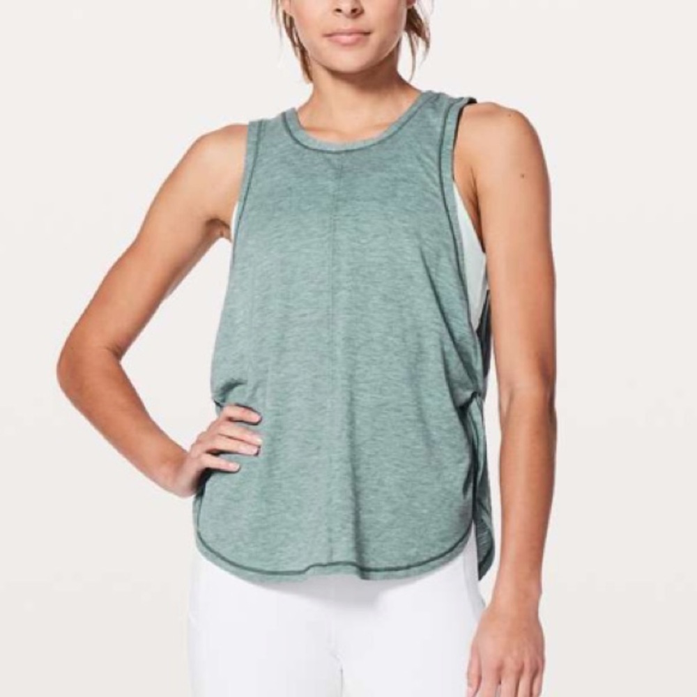 Lululemon Victory Lap Tank - Size 4
